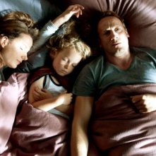 Claudia Michelsen e Wotan Wilke Möhring in una scena di Das letzte Schweigen