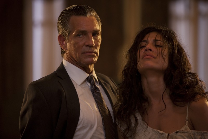 Eric Roberts e Giselle Itié in The Expendables