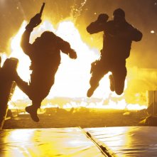 Una scena esplosica del film The Expendables