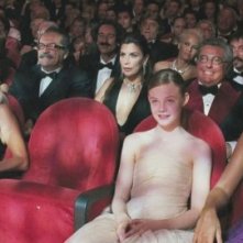 Elle Fanning nella scena della serata dei telegatti nel film Somewhere