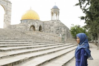 Freida Pinto in un'immagine del film Miral