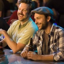 Jason Sudeikis nella commedia Amore a mille... miglia