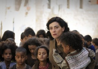 Hiam Abbass in una scena del drammatico Miral