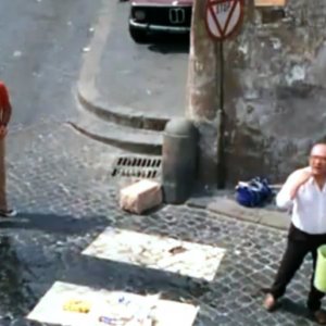 Carlo Verdone accanto a Nello Appodia in Un sacco bello