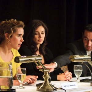 Vahina Giocante insieme a Gilles Lellouche nel film Krach