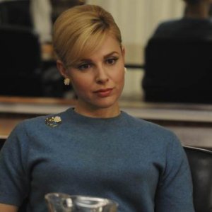 Cara Buono nell'episodio The Rejected di Mad Men