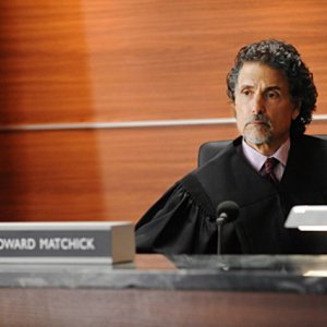 Chris Sarandon nell'episodio Taking Control di The Good Wife