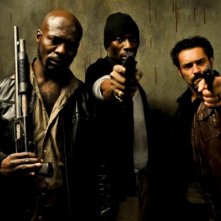 Eriq Ebouaney e Jean-Pierre Martins in un'immagine del film The Horde