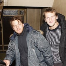 Il regista Marvin Kren con lo sceneggiatore Ben Hessler sul set del film Rammbock