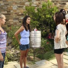 Josie Loren, Ayla Kell, Cassie Scerbo e Chelsea Hobbs nell'episodio Party Gone Out of Bounds di Make it or Break it