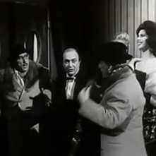 Nello Appodia con Totò, Peppino e Gloria Paul nel film TOT0' PEPPINO E LA DOLCE VITA 1958 Corbucci