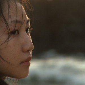 Yuki Iwasaki in una sequenza del film Tarda Estate