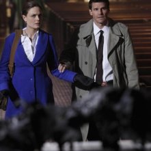 Emily Deschanel E David Boreanaz Nell Episodio The Devil In The Details Di Bones 172931