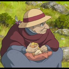 Un'anziana Sophie in una scena del film d'animazione Il castello errante di Howl