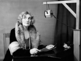 Un'immagine dell'attrice Sybil Thorndike
