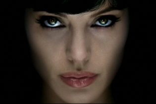 Salt - Game Trailer 'Il giorno X'