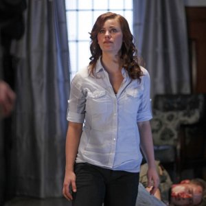 Smallville: Tess Mercer (Cassidy Freeman) in una seqenza dell'episodio La regina rossa