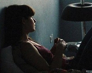 Una immagine di Attenberg, della regista Athina Rachel Tsangari