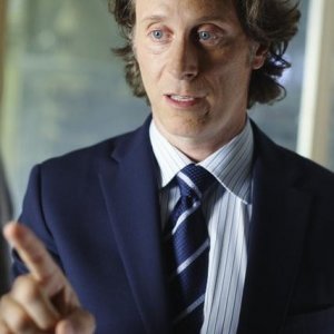 Steven Weber nell'episodio This Is Why We Stay di Happy Town