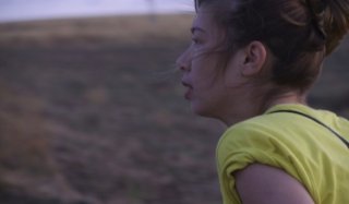 Alexandra Pirici in una scena del film Hai paura del buio (2010)