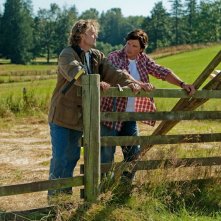 John Schneider e Tom Welling alla fattoria Kent in: Lazarus di Smallville