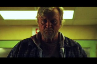 Hobo With a Shotgun - Red Band Trailer
