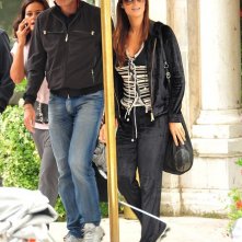 Venezia 2010: Manuela Arcuri nei pressi dell'Hotel Excelsior