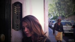 I Cesaroni 4: Stefania citofona a casa dei telespettatori