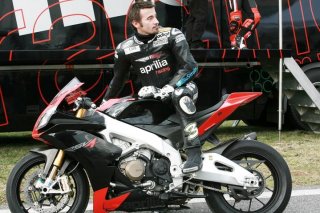 Max Biaggi ne I Cesaroni 4