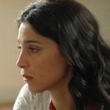 Donatella Finocchiaro in una scena del film Sorelle Mai