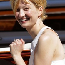 Venezia 2010: una sorridente Alba Rohrwacher presenta La solitudine dei numeri primi