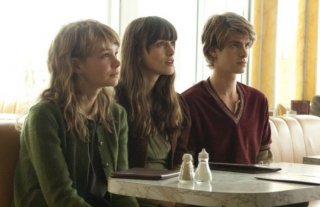 Keira Knightley, Andrew Garfield e Carey Mulligan insieme nel film Never Let Me Go