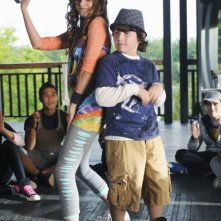 Alyson Stoner e Frankie Jonas in una scena di Camp Rock 2