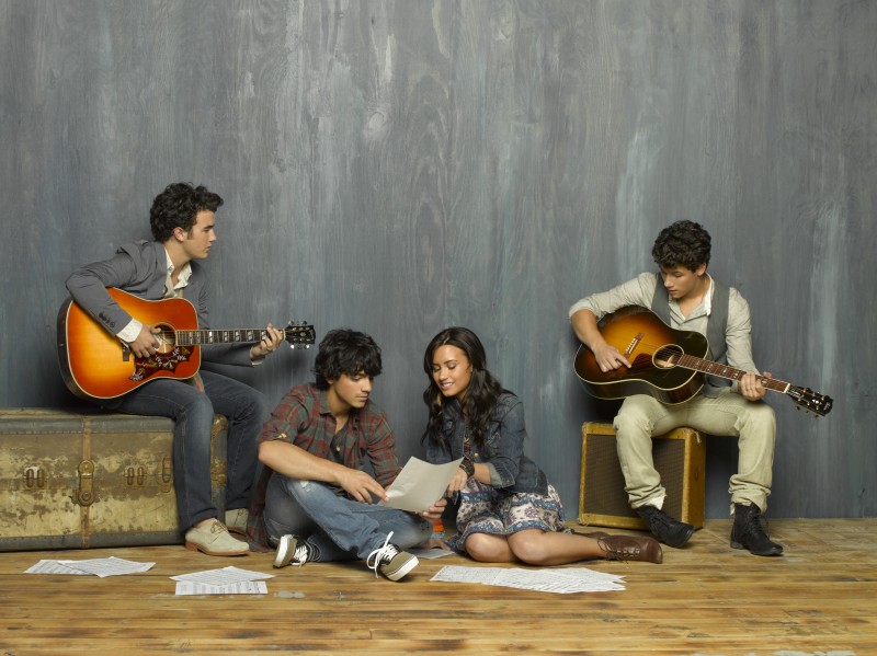 Demi Lovato E I Jonas Brothers In Una Foto Promozionale Di Camp Rock 2 174946