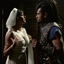 Jay Laga'aia con Lucy Lawless nell'episodio Xena e il figlio di Cupido