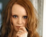 Una comune hippie per Lauren Ambrose