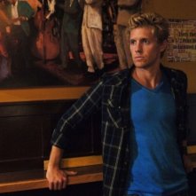 Matt Barr in una scena dell'episodio Beale St. After Dark di Hellcats