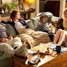 Stanley Tucci, Emma Stone, Bryce Clyde Jenkins e Patricia Clarkson nel film Easy A
