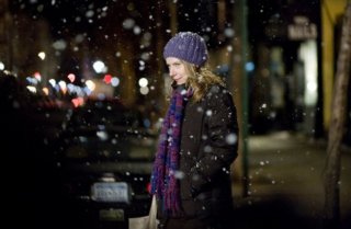 Amy Ryan in un'immagine innevat del film Jack Goes Boating