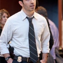 Chris Messina indossa la divisa da poliziotto nell'horror Devil