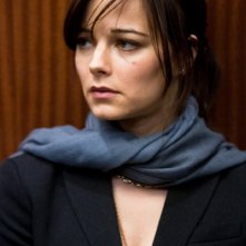 Primo piano di Bojana Novakovic dall'horror Devil