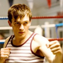 Rupert Friend interpreta Kevin Lewis nel film The Kid