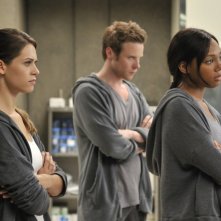 Lyndsy Fonseca, Ashton Holmes, Tiffany Hines in un momento dell'episodio Kill Jill di Nikita