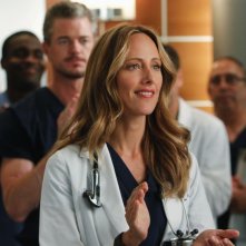 Kim Raver Nell Episodio With You I M Born Again Di Grey S Anatomy 175682