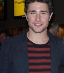 Matt Dallas alla premiere di Babysitter Wanted