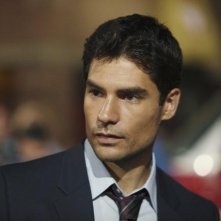D.J. Cotrona nell'episodio Local Hero/Overboard di Detroit 1-8-7