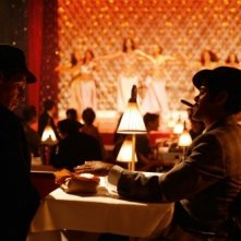 Jamel Debbouze e Roschdy Zem in una scena del film Hors-la-loi