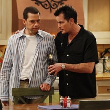 Jon Cryer E Charlie Sheen Nell Episodio Three Girls And A Guy Named Bud Di Due Uomini E Mezzo 175884