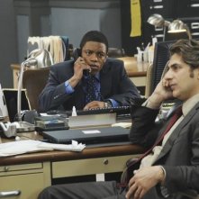 Michael Imperioli e Jon Michael Hill nel pilot della serie Detroit 1-8-7