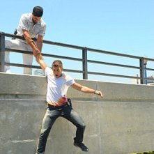 Adam Rodriguez e Jonathan Togo nell'episodio Sudden Death di CSI Miami